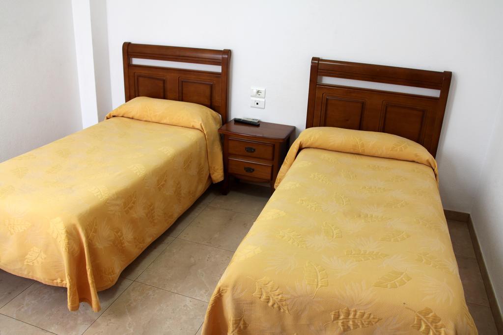 Hostal Restaurante La Masia Vila-real Zewnętrze zdjęcie