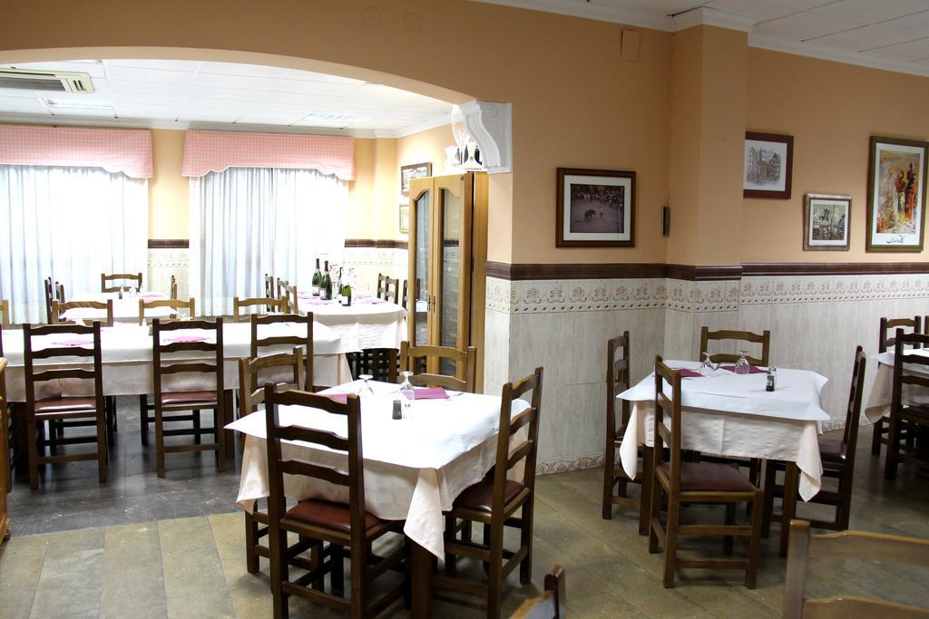 Hostal Restaurante La Masia Vila-real Zewnętrze zdjęcie