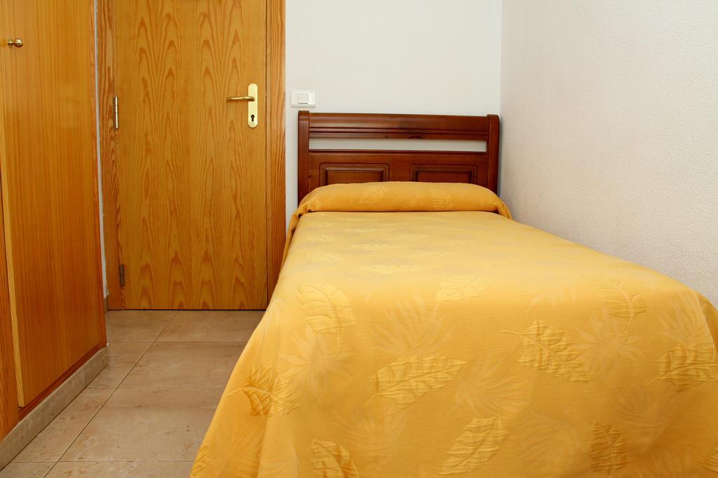 Hostal Restaurante La Masia Vila-real Zewnętrze zdjęcie