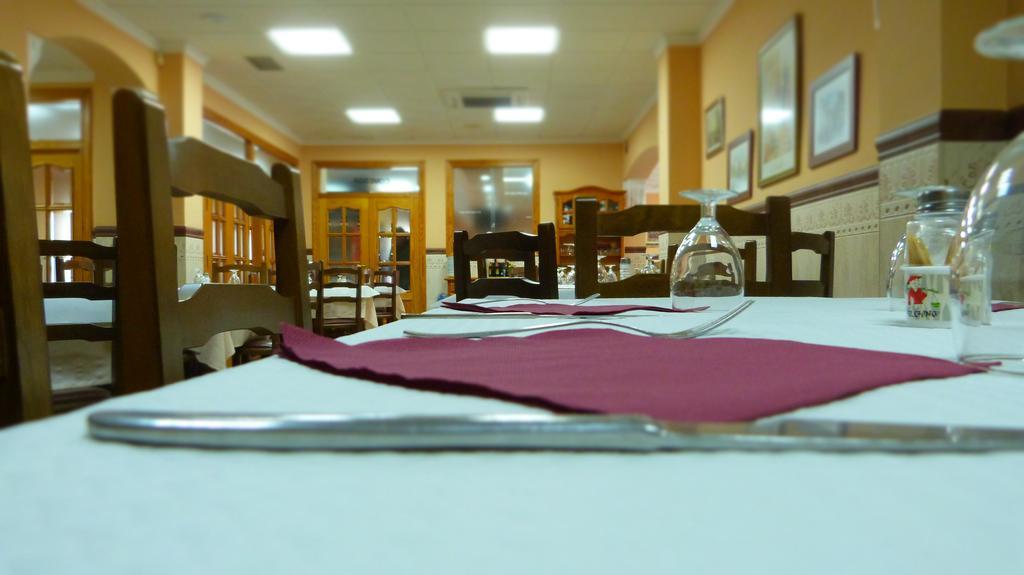 Hostal Restaurante La Masia Vila-real Zewnętrze zdjęcie