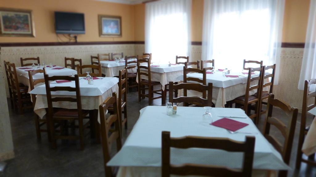 Hostal Restaurante La Masia Vila-real Zewnętrze zdjęcie