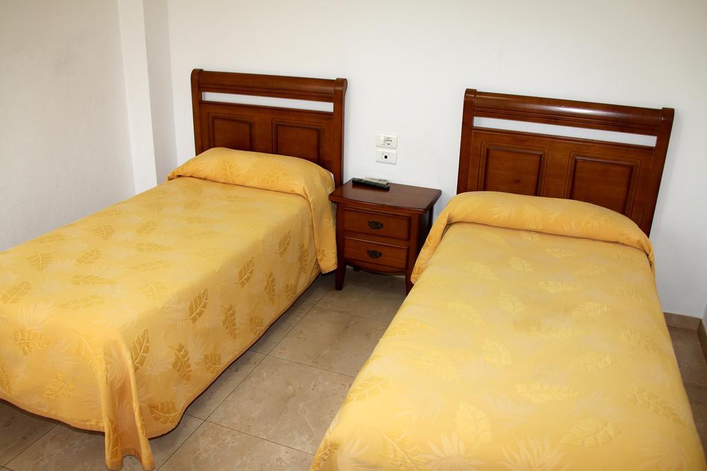 Hostal Restaurante La Masia Vila-real Zewnętrze zdjęcie
